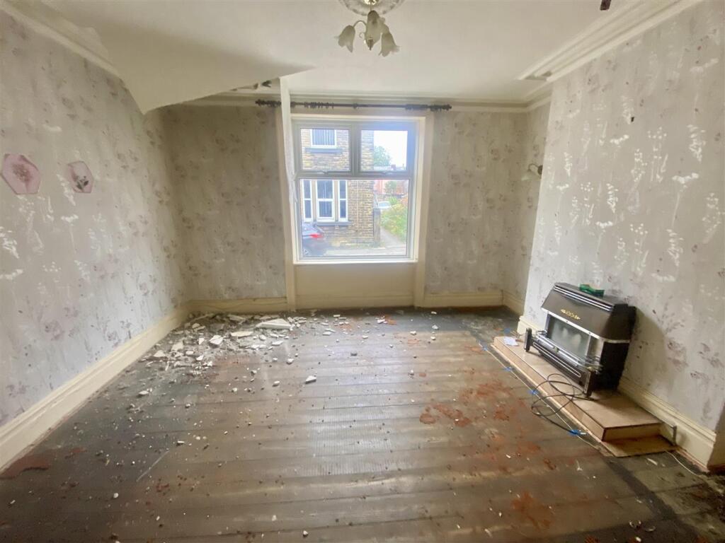 Bramleys Estate Agents - King Street - Mirfield (2