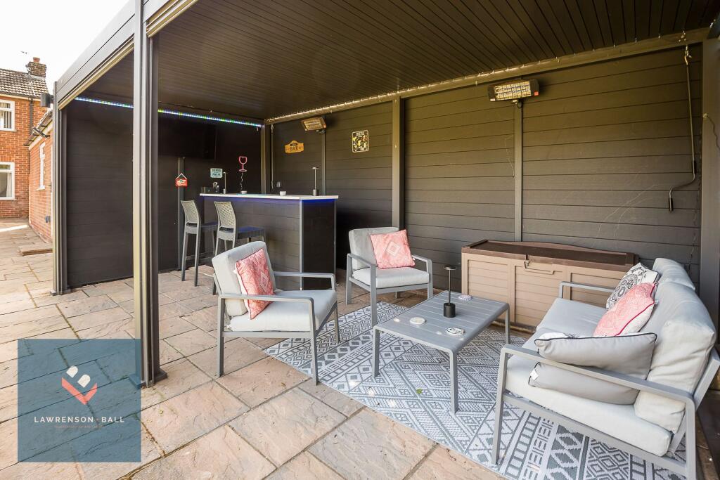 Rear Garden Bar Area