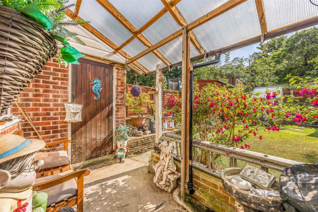 8 Sullivan Way, Purbrook-Small-PorticoMarketing-OH