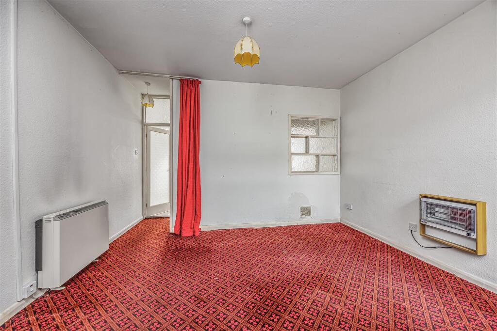 26 Ward Road, Southsea-PorticoMarketing-SoldBy-17.