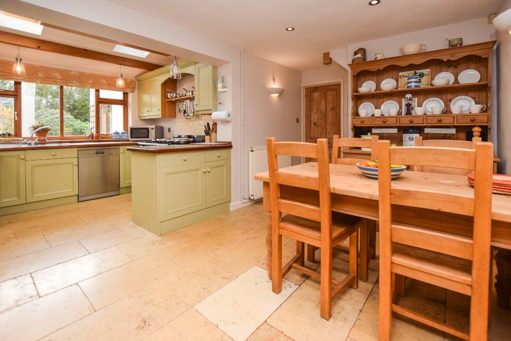 Kitchen/breakfast