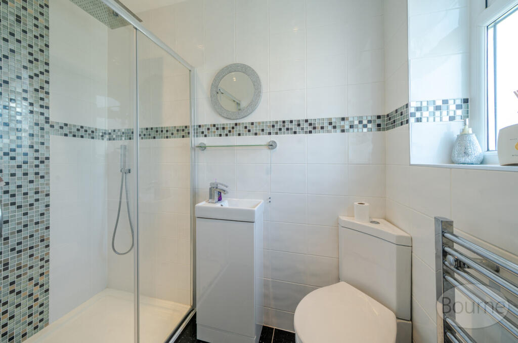 18450431-7b32-4af...