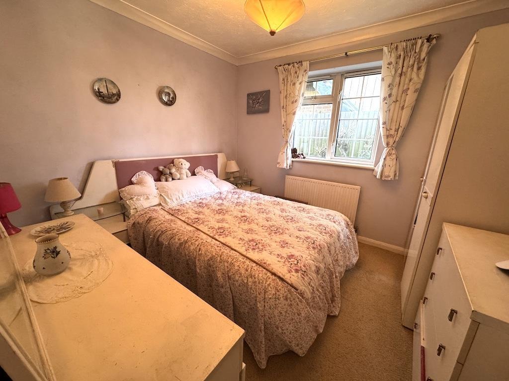 17 - Bedroom 2.jpg