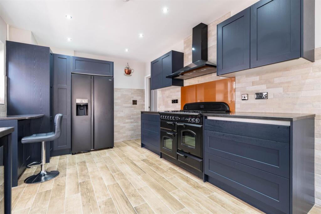 Kitchen 1 - new .jpg