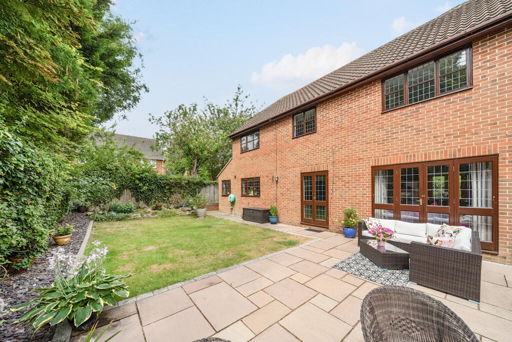 10132674926878f446edeb410