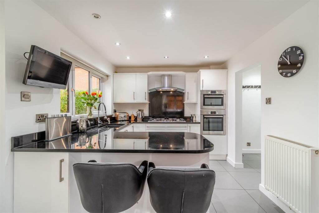 8579910-interior33.jpg