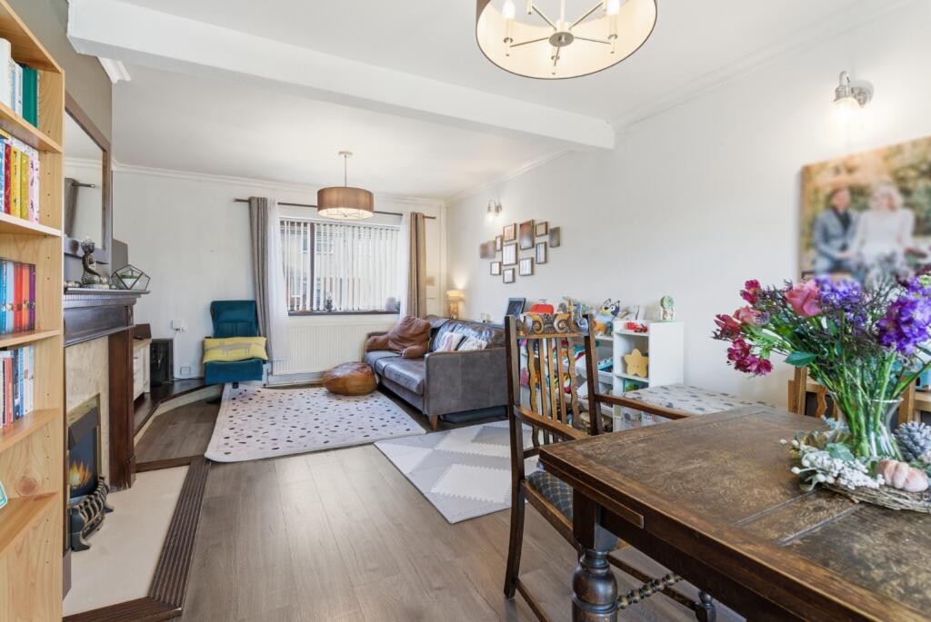 Drake Avenue, Worcester, Worcestershire, WR2 5RR