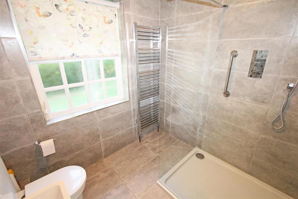 IMG_6400 shower.jpg