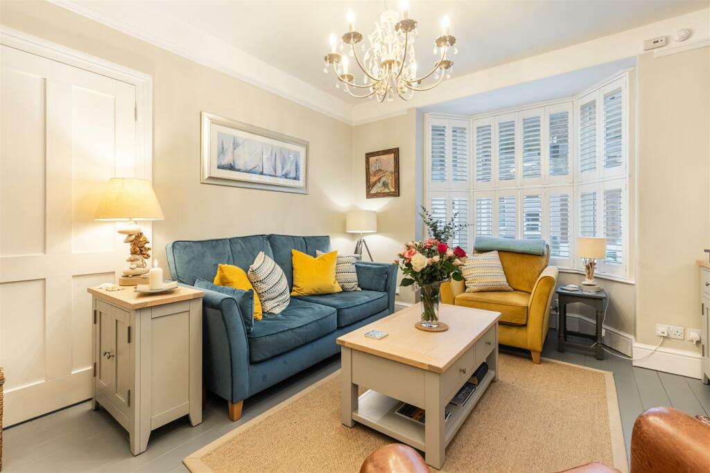 A10 - 37 Ford Valley Dartmouth - 241114.jpg