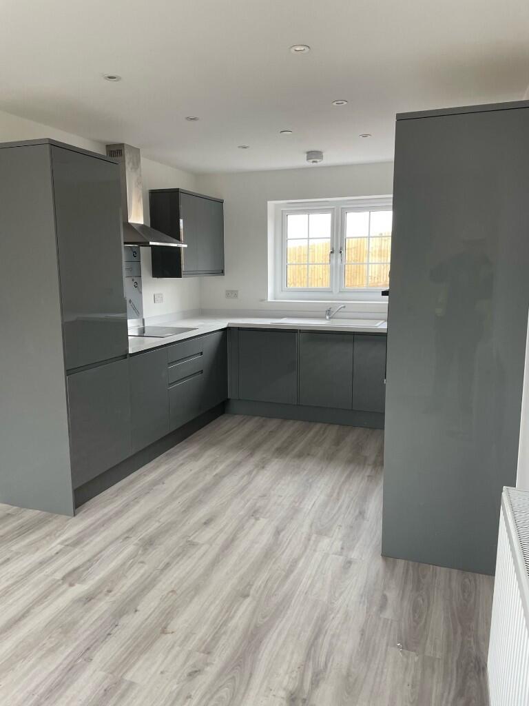Plot 4 kitchen