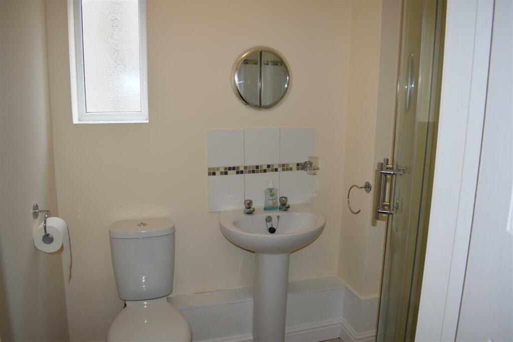 Flat 1 shower room