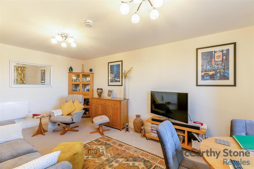 8642581-interior05.jpg