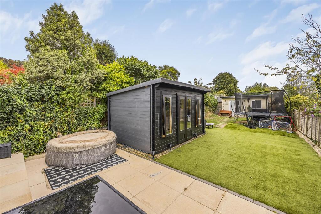 30 Uplands Road, Drayton-PorticoMarketing-SoldBy-4