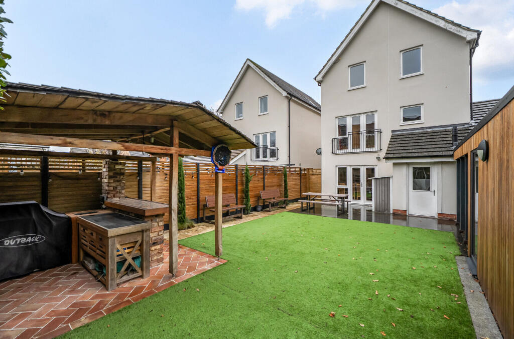 1386699-24-693188...