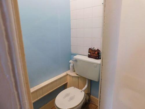 Toilet