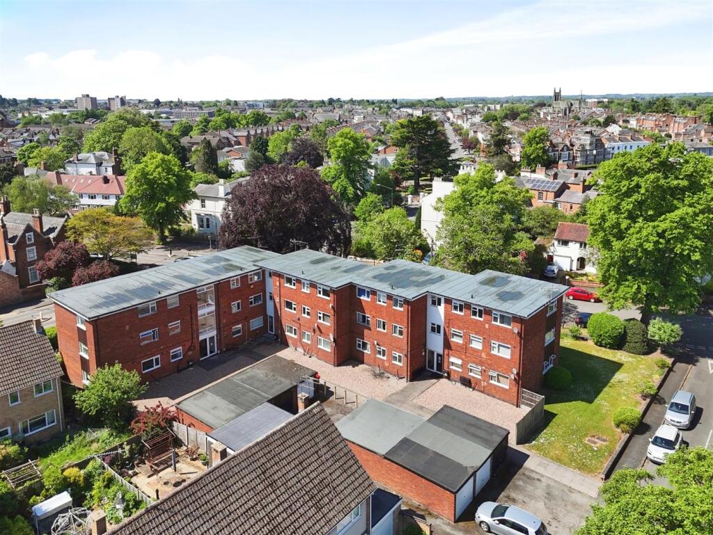 95f3fea4--4042-8D7C-FC07C9C62B5C-55690-000032A932A