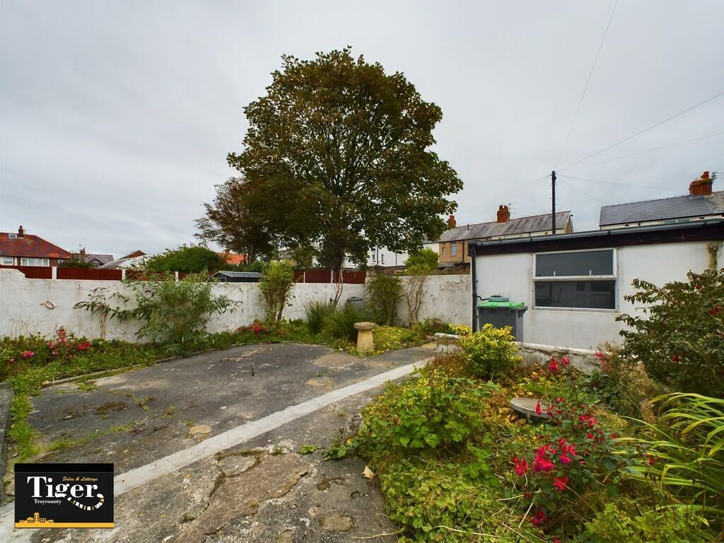 CAM02176G0-PR0339...