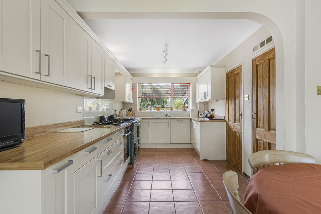 Kitchen/Breakfast Room