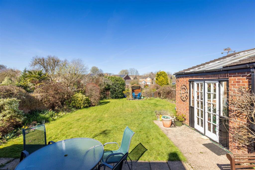 Northcote House, 45, Bingham Road Radcliffe-On-Tre