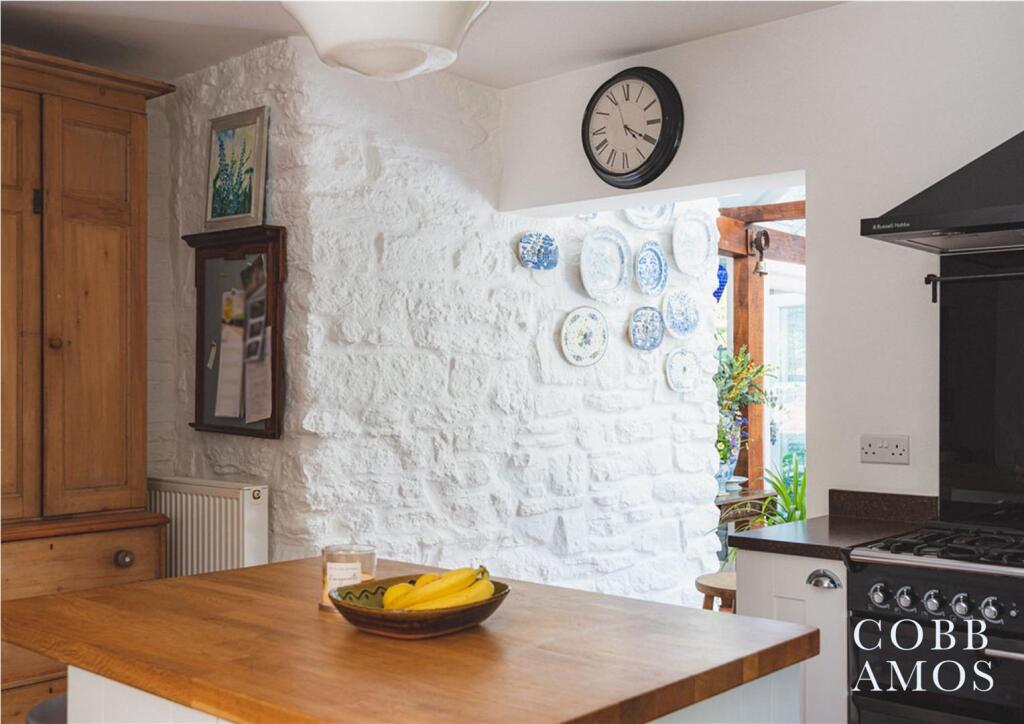 Brick Corner House 106.jpg