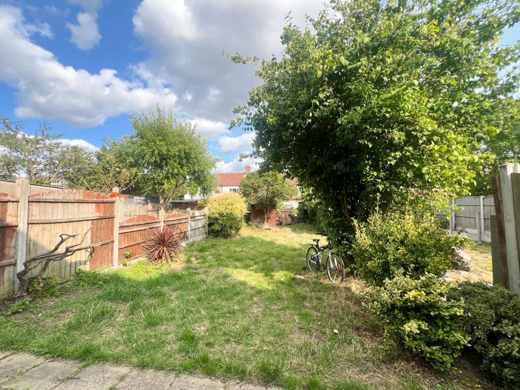 Brockham Drive IG2
