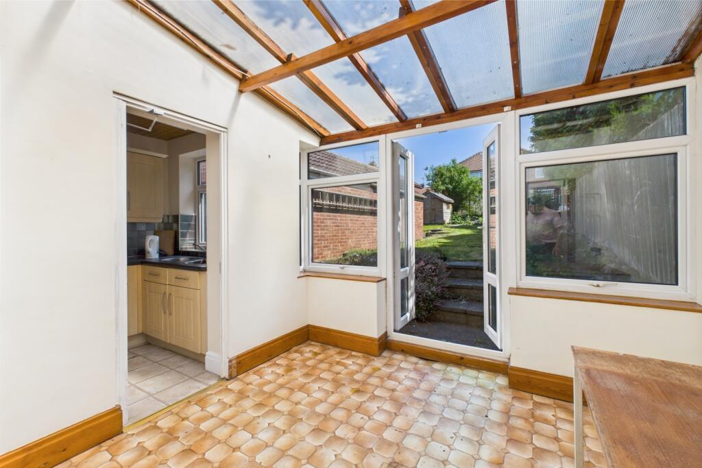 CAM03162G0-PR0266-STILL001