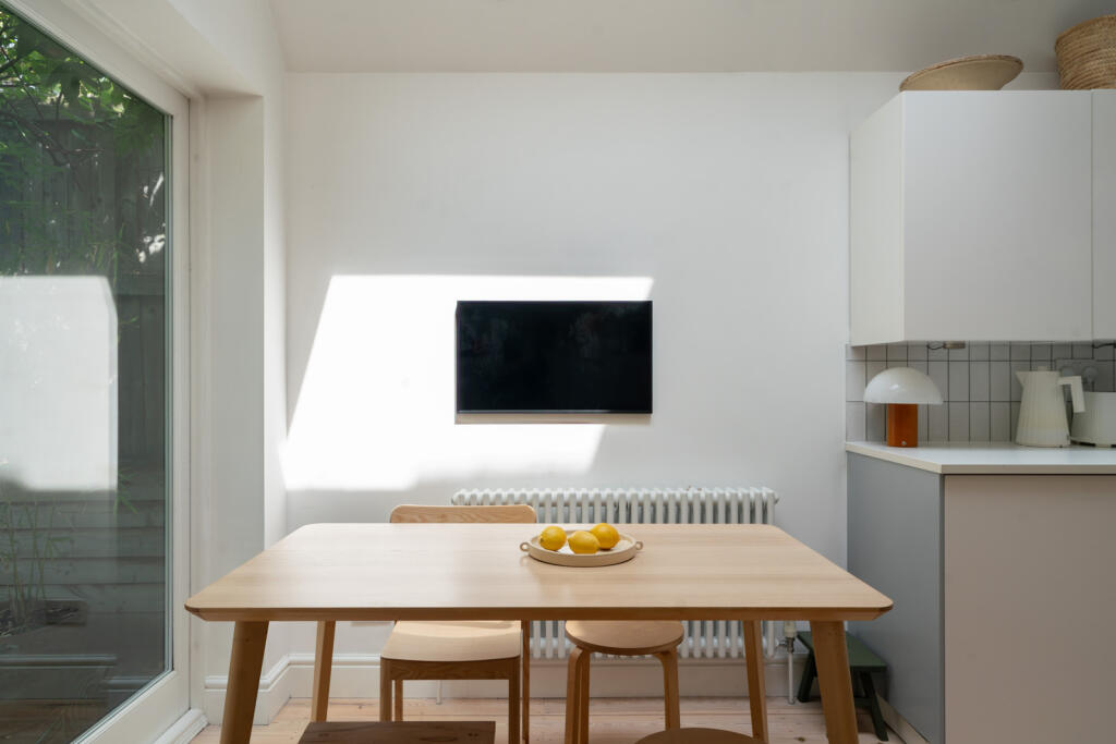 293098 - DRIFFIELD-ROAD-E3-017.jpg