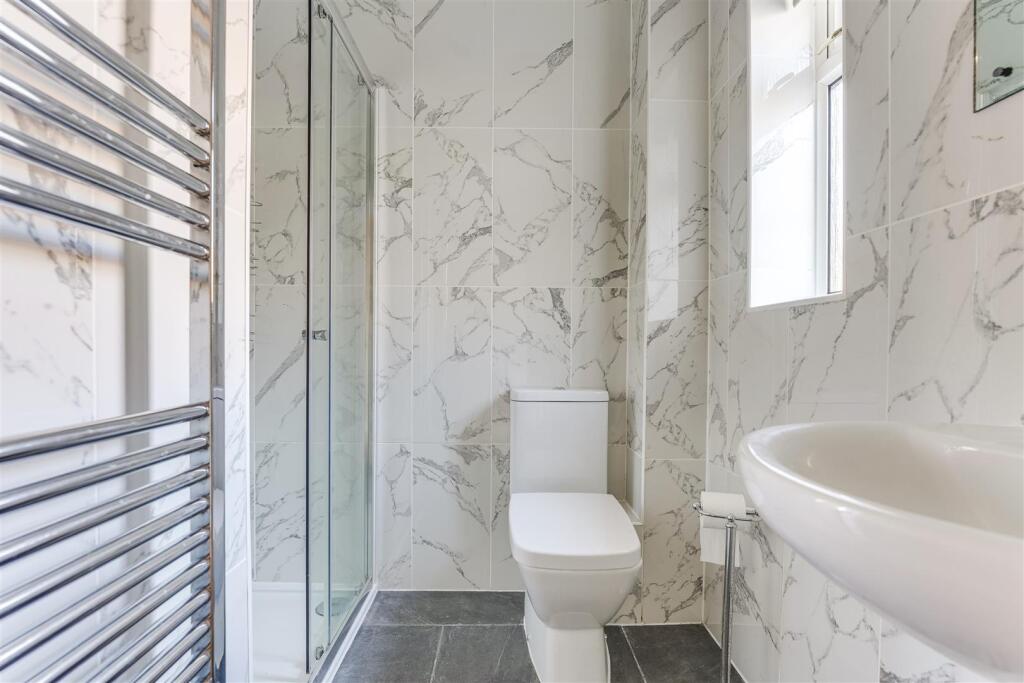 26 Greys Close-8.jpg