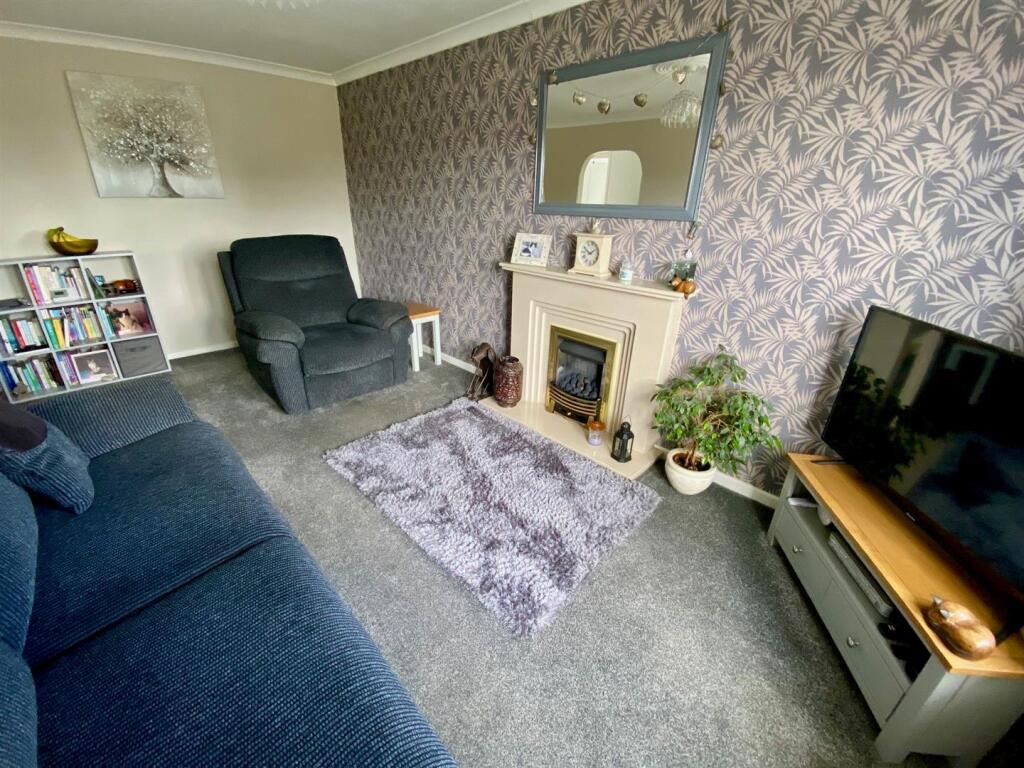 Bramleys Estate Agents - Park Lea - Bradley (14).j