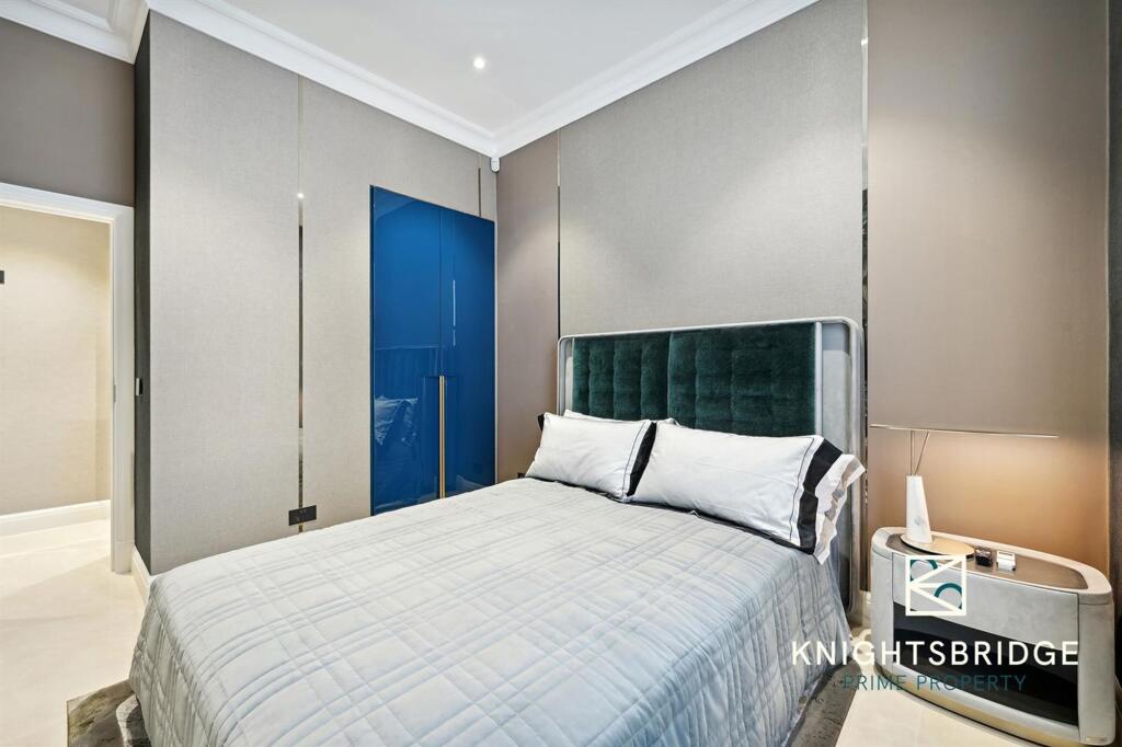 Apartment 4, 106 Park St (9).jpg