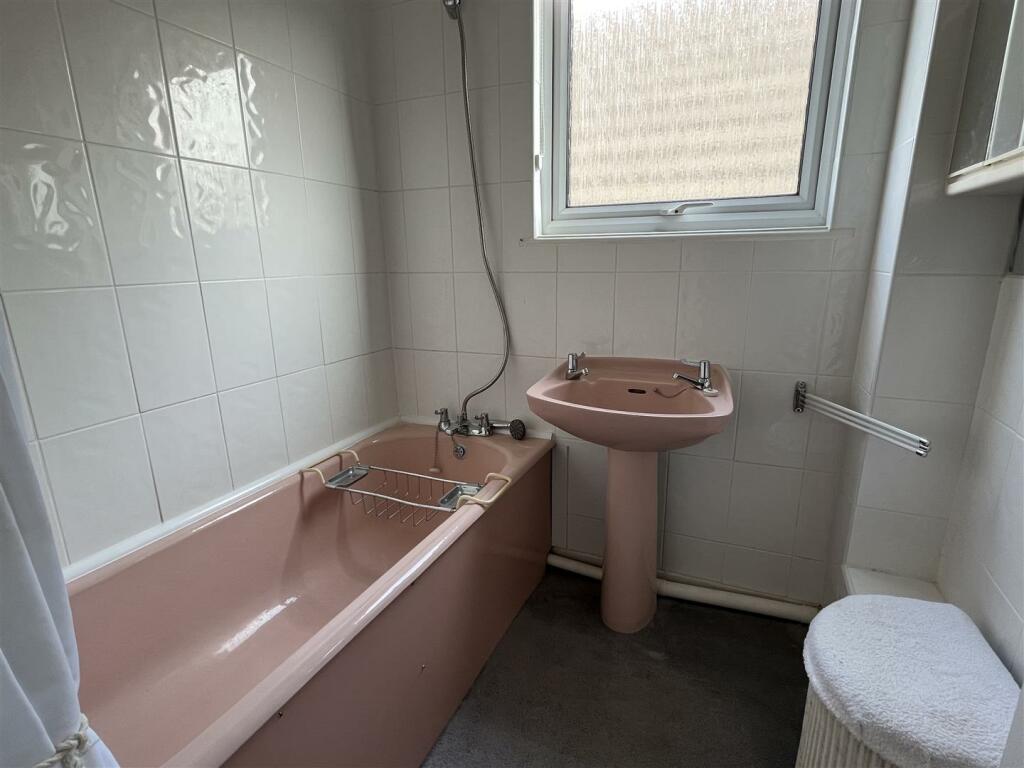Bathroom.jpeg
