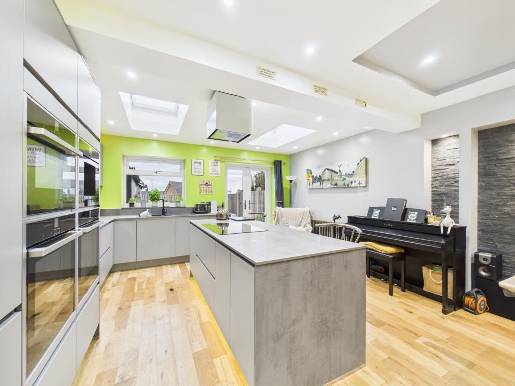 Open Plan Family Dining Kitchen