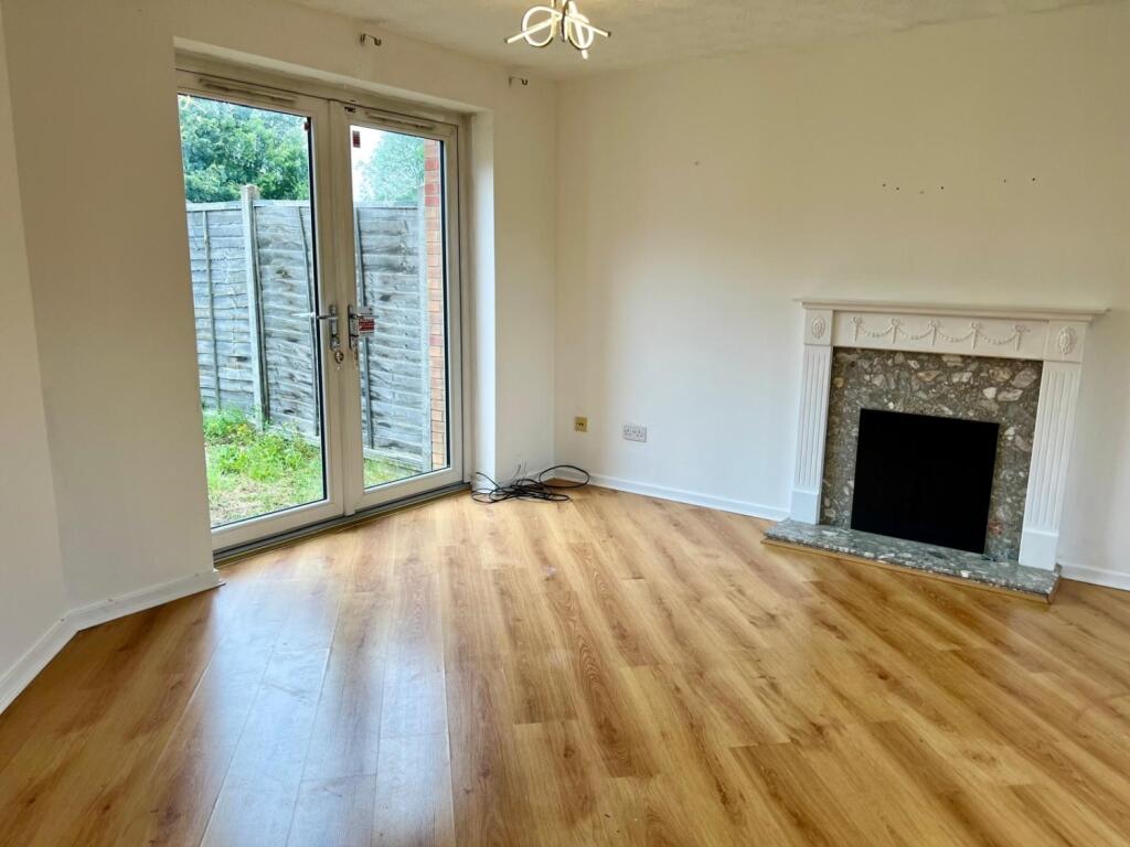 40 Rhodes Place lounge 2