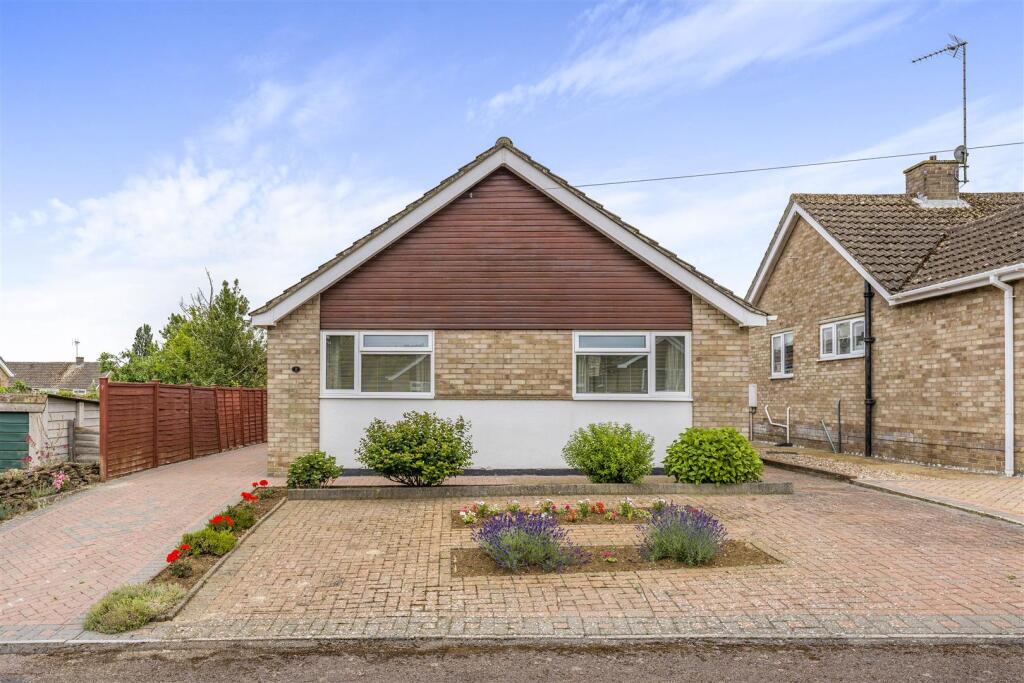 1 Deers Close, Bodicote-2.jpg