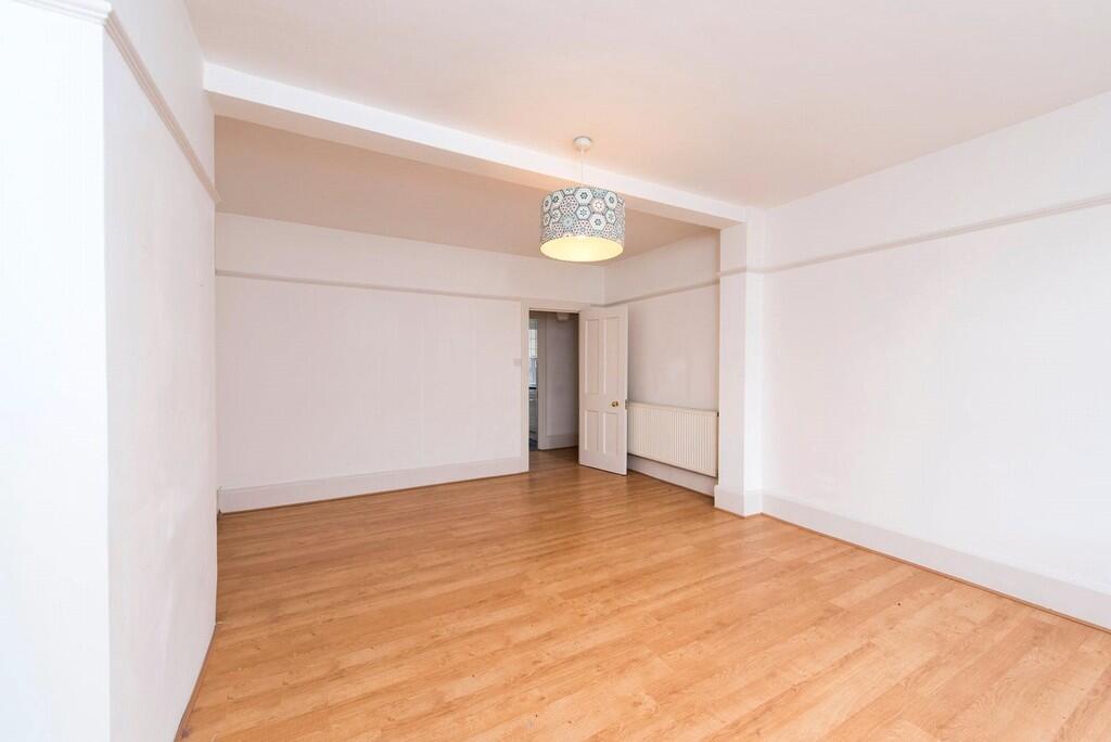 Flat A 37 Chapel ...