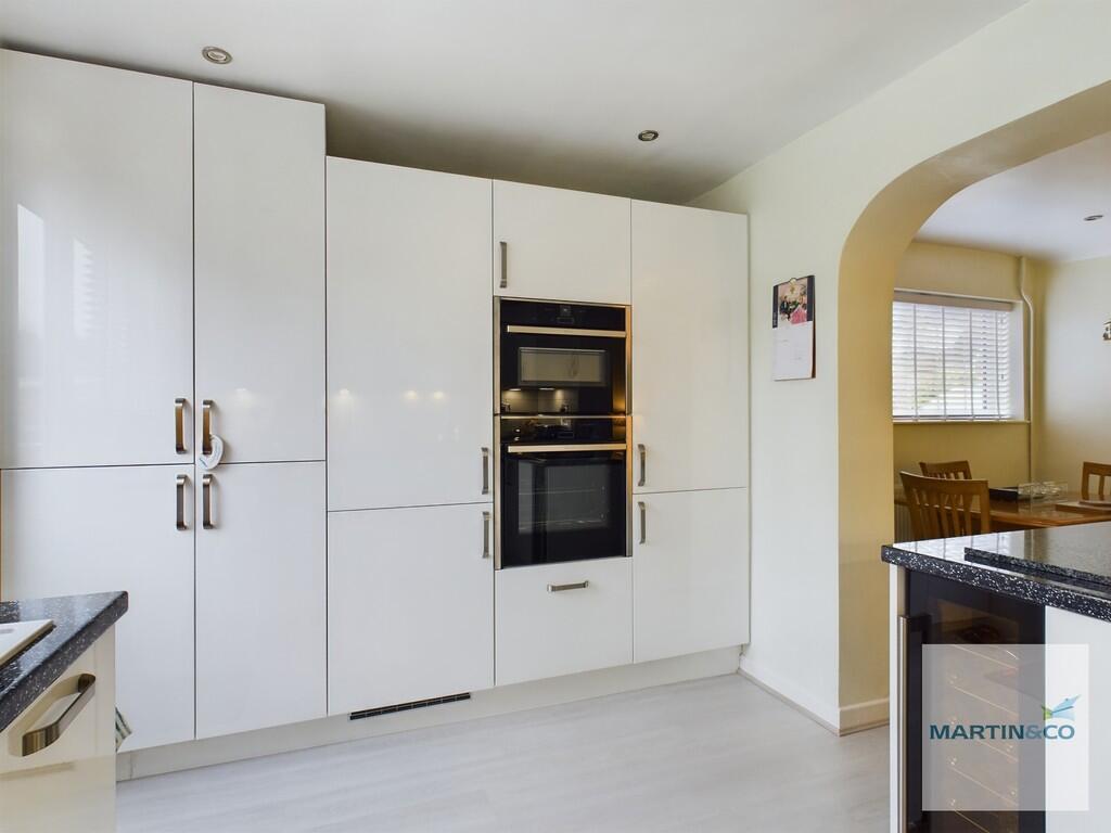 CAM03663G0-PR0107...