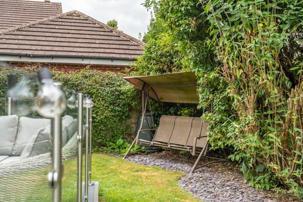 manor farm close-27.jpg