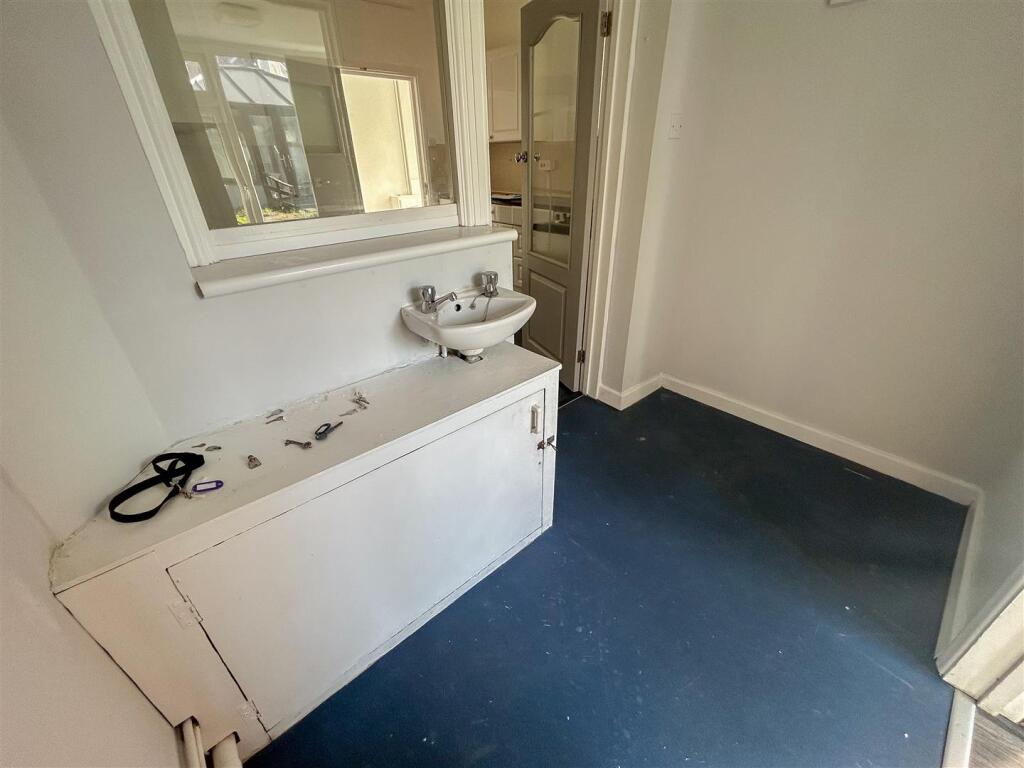 UTLITY ROOM
