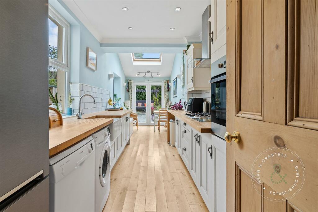 Talygarn Street, Cardiff, Hern Crabtree (7).jpg