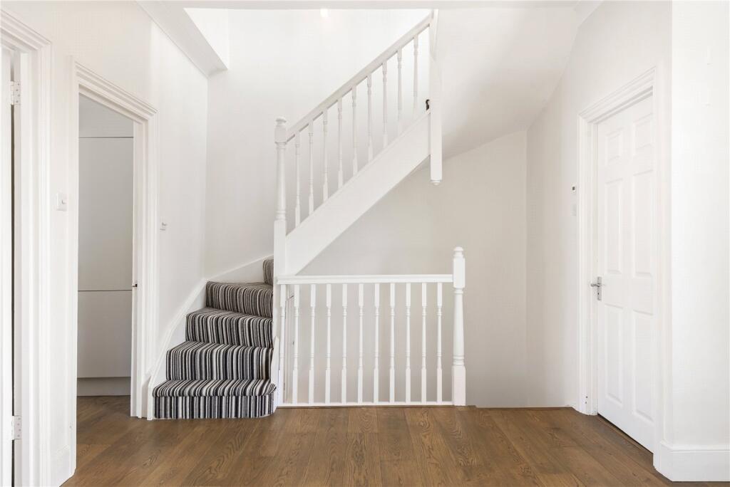 Reception/Stairs
