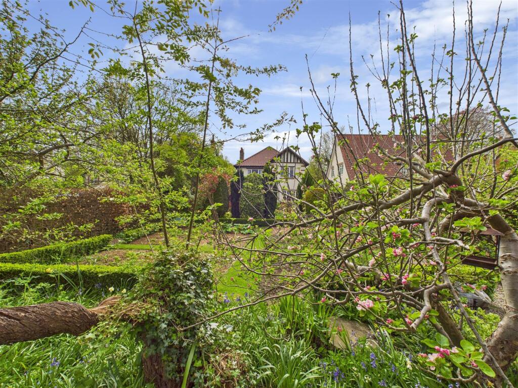 GARDEN