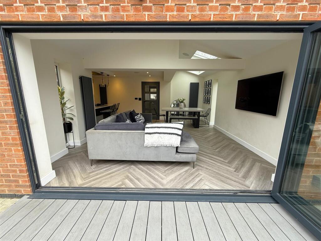 Bi-Folds.JPG