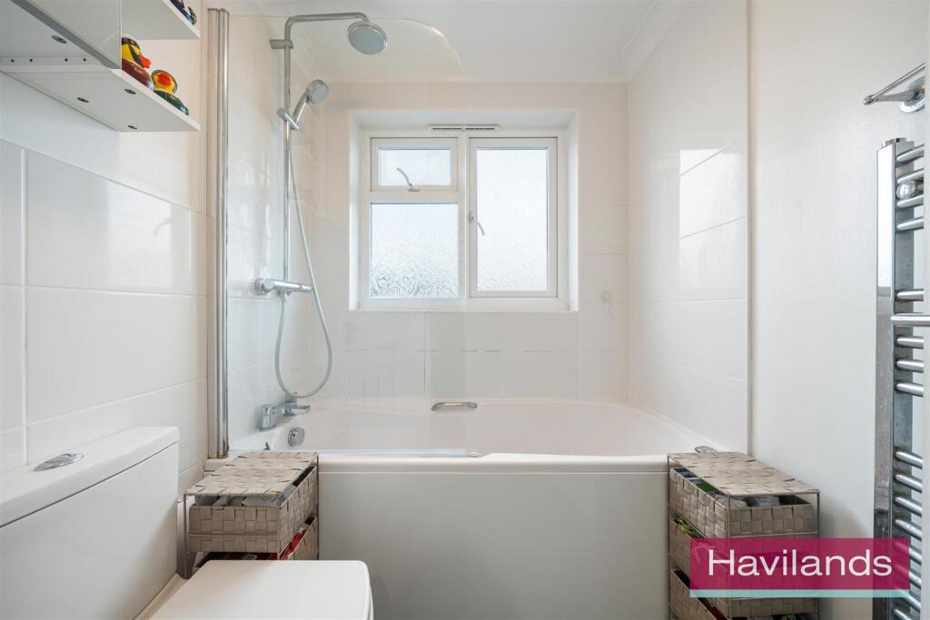 Dunraven Drive-4.jpg