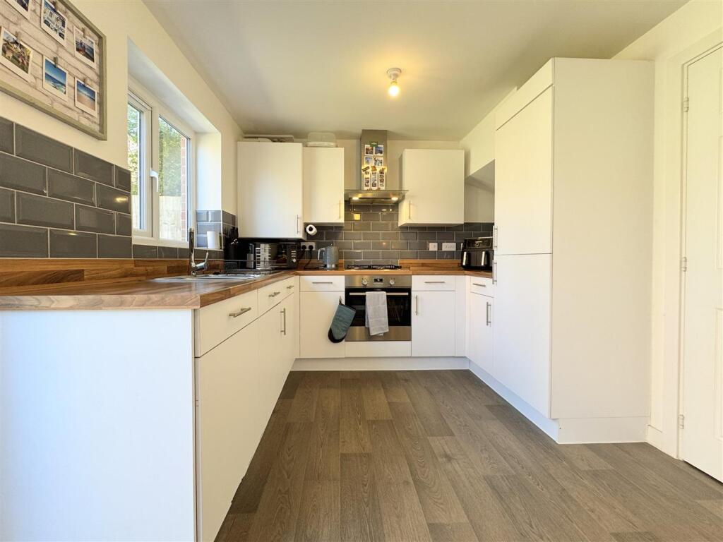 Kitchen Diner