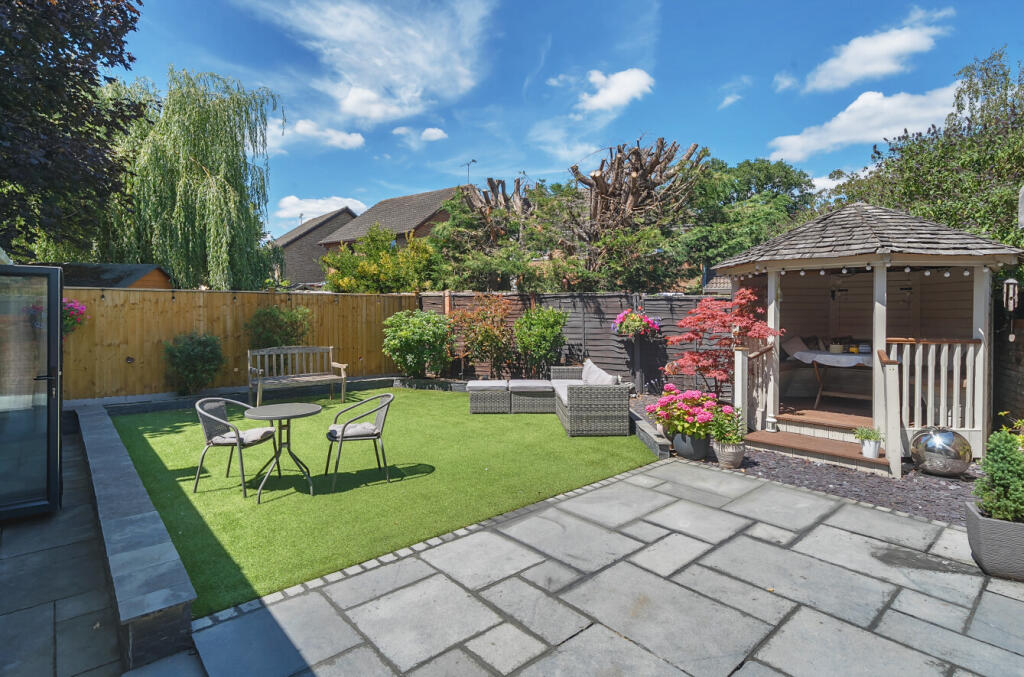 1323854-5-686e6d3...