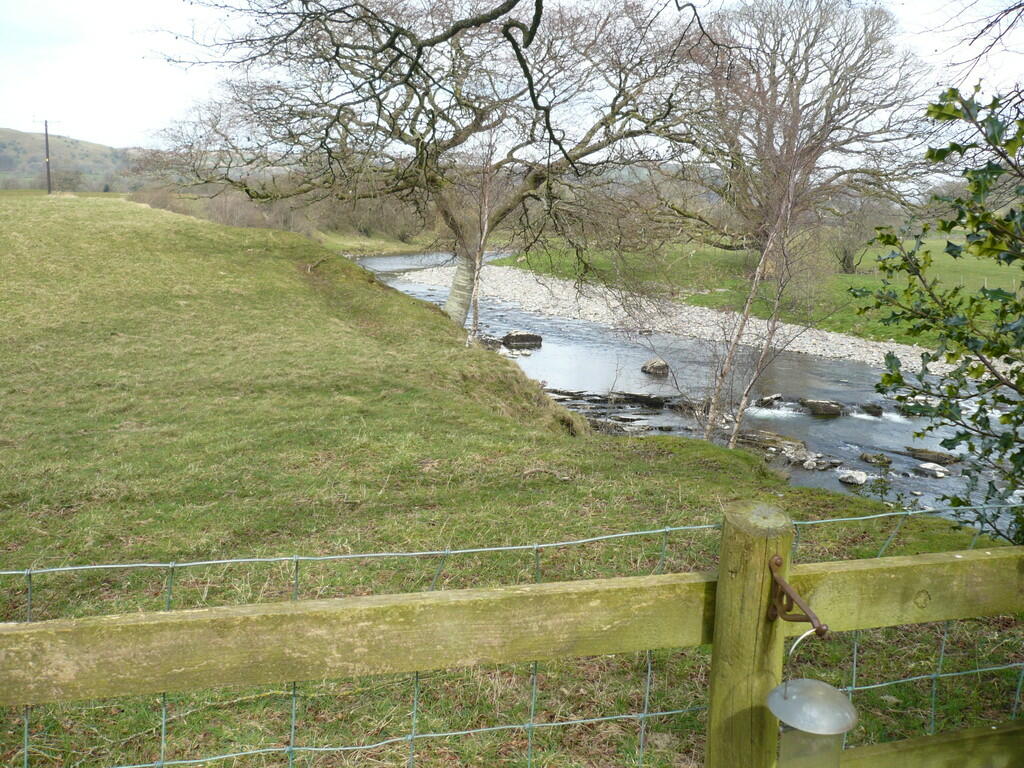 Outlook over Rive...