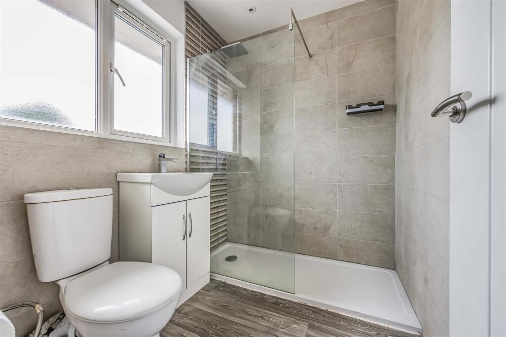 100 Fathoms Reach, Hayling Island-Small-PorticoMar