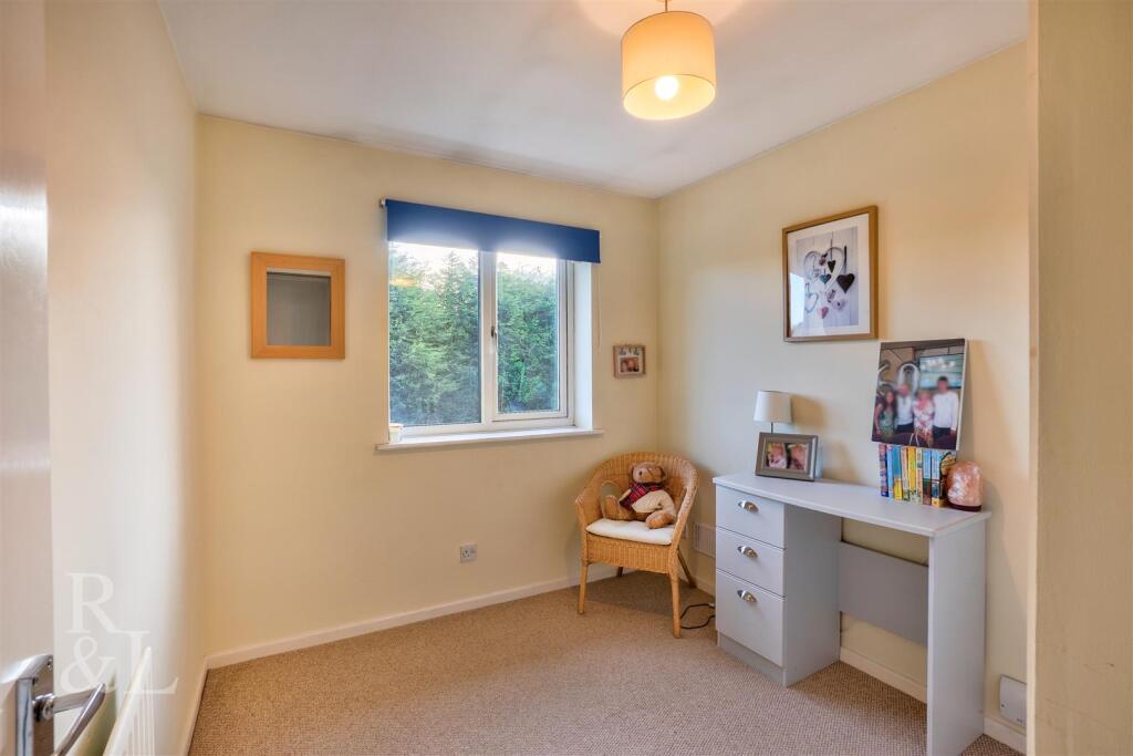 102 Lindisfarne (4).jpg