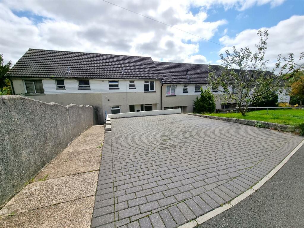 Driveway.jpg