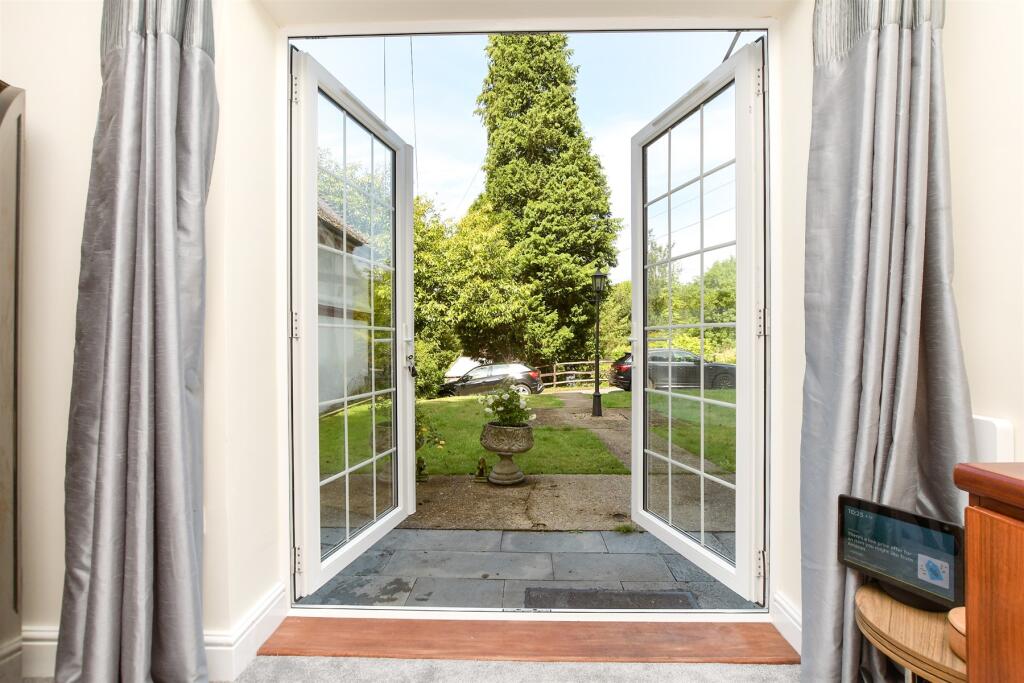 External Lifestyle Photograph